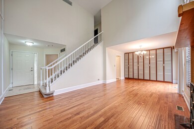 125 Pembroke Cir unit 4C, Lake Bluff, IL 60044 - photo 6