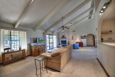 005_Living Room View