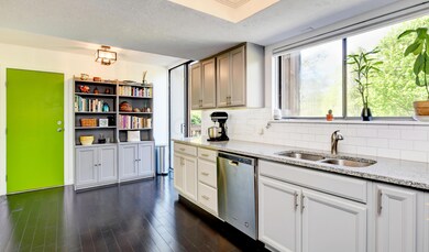Kitchen (3)