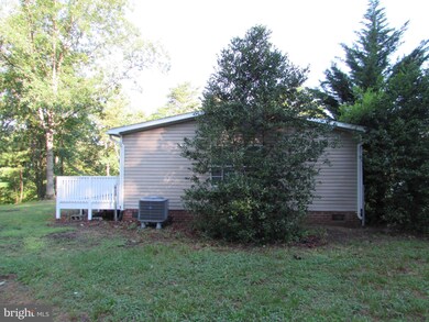 2074 Grants Hill Church Rd, Montross, VA 22520 - photo 4