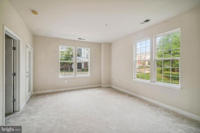 42432 Hollyhock Terrace unit 104, Ashburn, VA 20148 - photo 6