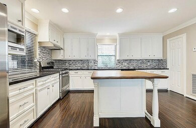 824 Yale St unit C, Houston, TX 77007 - photo 3