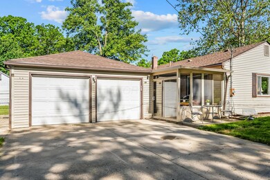 2-Car Att. Garage