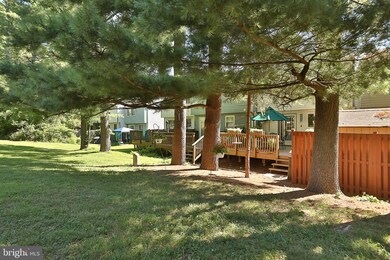 6036 Tree Swallow Ct, Columbia, MD 21044 - photo 2