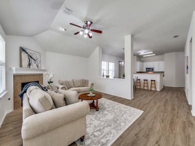 3904 Coloma Dr, McKinney, TX 75070 - photo 3