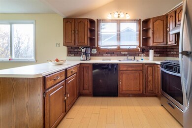 17 Seaview Ave, Hampton, NH 03842 - photo 3