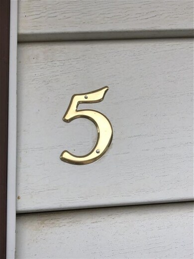 126 N 2nd St unit 5, West Branch, IA 52358 - photo 2