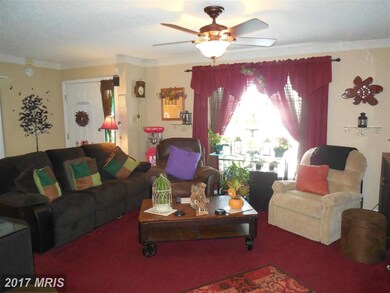 24 Francis Green Cir, Essex, MD 21221 - photo 4