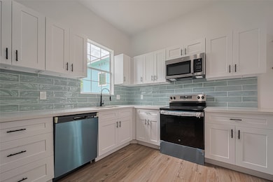 1014 13th St, Galveston, TX 77550 - photo 5