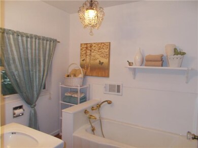 21 Elm St, Midland, PA 15059 - photo 7