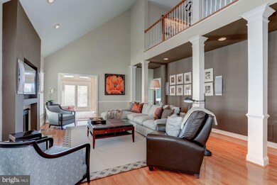 25642 Creek Run Terrace, Chantilly, VA 20152 - photo 3