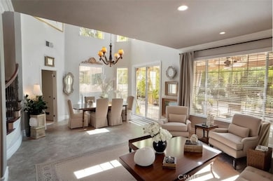 Living Room/ Formal Dining