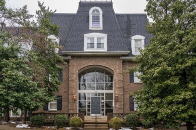 2845 Hikes Ln, 204-02