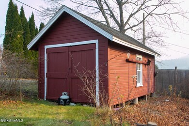 54 Castle Hill Ave, Great Barrington, MA 01230 - photo 4