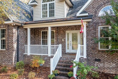 211 Carters Farm Dr, Statesville, NC 28625 - photo 3