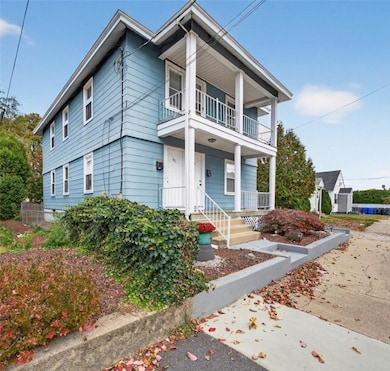 68 Slade St, Pawtucket, RI 02861 - photo 2