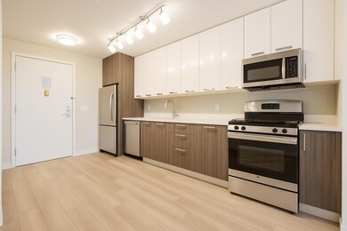 1524 Sheepshead Bay Rd unit 14L, Brooklyn, NY 11235 - photo 4