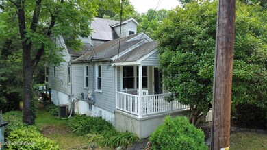 516 Regenhard Ave, Moorestown, NJ 08057 - photo 3