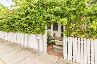 300 Truman Caron Keller Williams Medium
