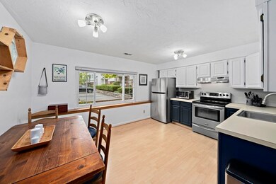 171 Tall Oaks Dr unit D, South Weymouth, MA 02190 - photo 3