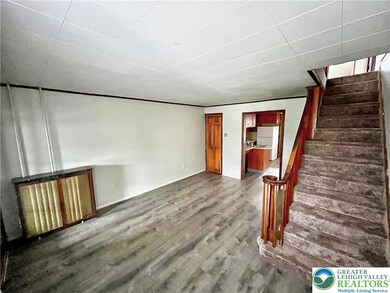 1022 S 10th St, Allentown, PA 18103 - photo 4