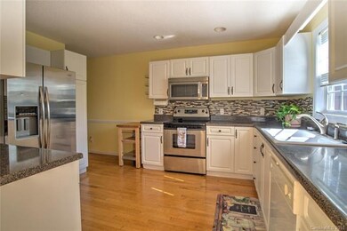 Beautiful Large Kitchen