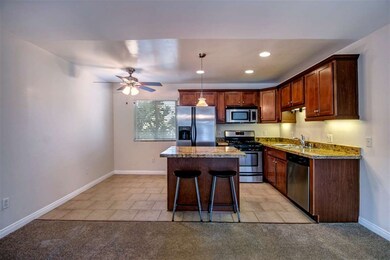 Eat-in kitchen