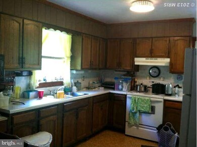 5562 Oak Park Rd, Oakpark, VA 22730 - photo 2