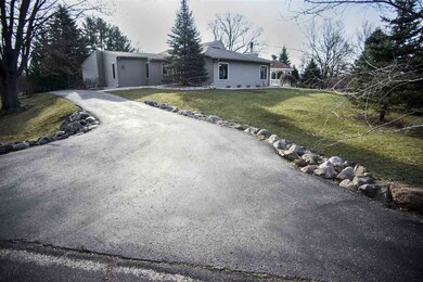 5667 Concord Dr, Fitchburg, WI 53575 - photo 3