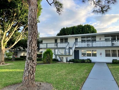230 Sheffield J, West Palm Beach, FL 33417 - photo 4