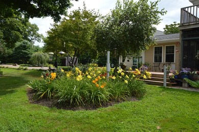 261 Union St unit B, Millis, MA 02054 - photo 5