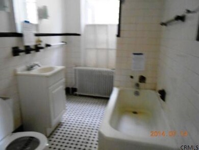 682 2nd Ave, Troy, NY 12182 - photo 4