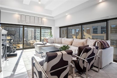 1101 Walnut St unit 707, Kansas City, MO 64106 - photo 2