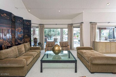 07LivingRoom