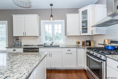 81 Lakepointe Way, Saratoga Springs, NY 12866 - photo 5