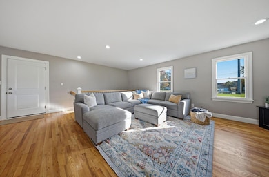 8-web-or-mls-Tracy Thayer - 6200 Feder R