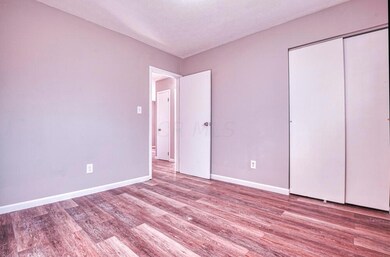 20220221-2735JoyceAveA_DSCF1612