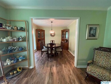 702 Fagan Springs Dr SE, Huntsville, AL 35801 - photo 3