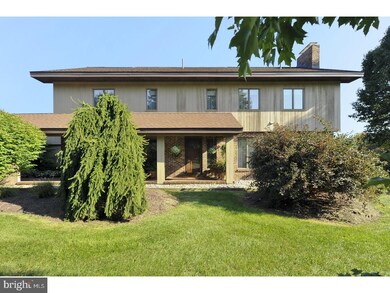 5040 Westfield Dr, Macungie, PA 18062 - photo 2