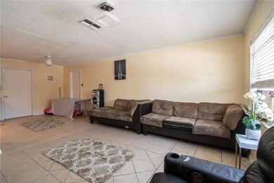 507 W Ella J Gilmore St, Apopka, FL 32703 - photo 4