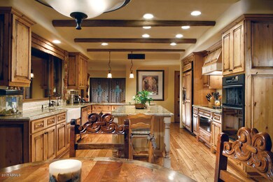 04Kitchen