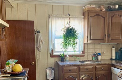 12 Beacon St unit 2, Salem, MA 01970 - photo 2