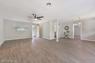 4007 Rodby Ct, Jacksonville, FL 32210 - photo 5