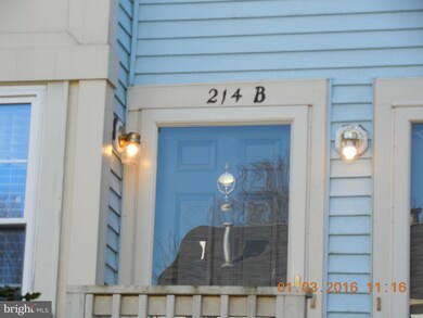 214 Fernwood Place unit B, Warrenton, VA 20186 - photo 3