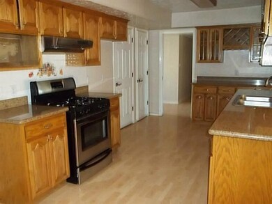 1517 Bud Allin Place, El Paso, TX 79935 - photo 7