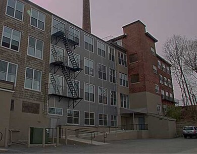 404 Roosevelt Ave unit 303, Central Falls, RI 02863 - photo 3