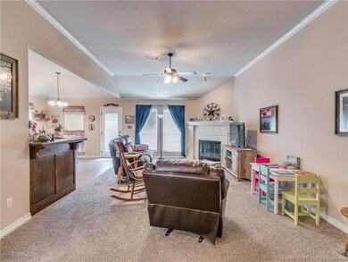 1004 Falco Concolor Dr, Norman, OK 73072 - photo 4