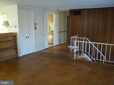 901 Regina Dr, Halethorpe, MD 21227 - photo 6