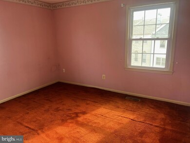 7919 Edinburgh Dr, Springfield, VA 22153 - photo 4