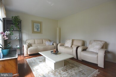 2414 Westridge Rd, Lutherville Timonium, MD 21093 - photo 2